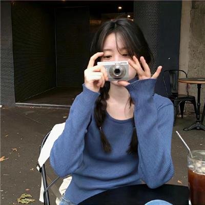 红颜暗老白发新